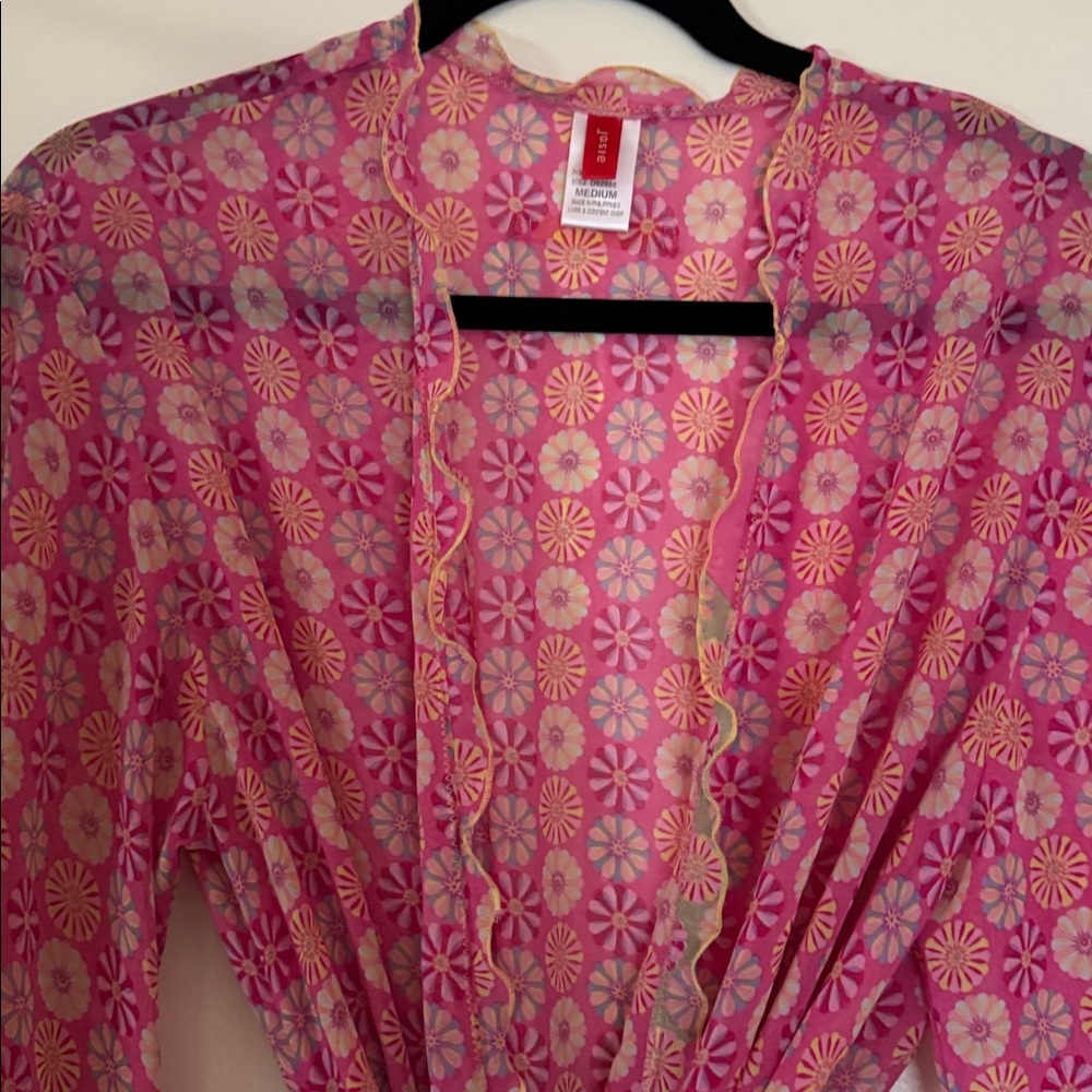 Josie Pink Floral Robe Short Pretty like new!